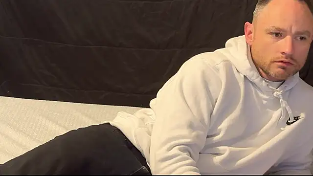 famous1tad online show from April 21, 2026, 10:10 am