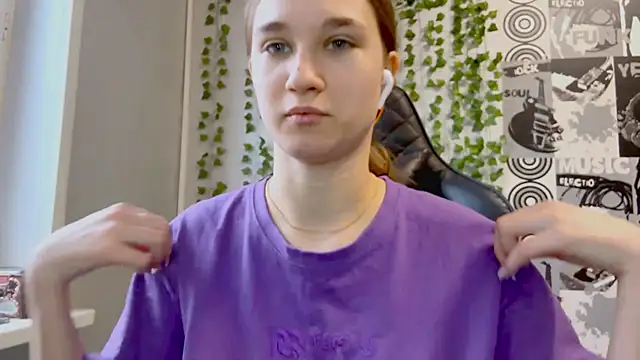 helgicuteness online show from January 19, 2026, 10:30 am