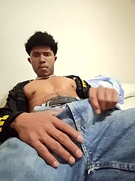 man black hot24 online show from December 4, 2025, 8:17 pm