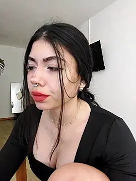 Snapshot of ArgentinaShani chatting on May 7, 2026, 1:55 am ArgentinaShani online show from May 7, 2026, 1:55 am