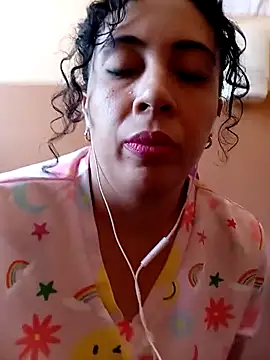 sexymaxine15 online show from December 3, 2025, 11:52 am