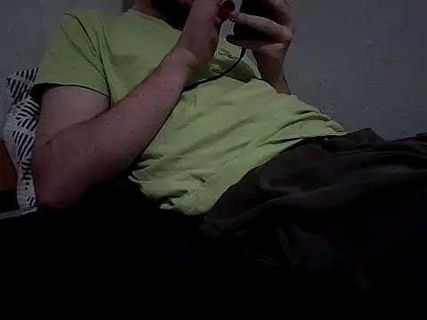 Enzo lover online show from November 23, 2025, 6:52 pm