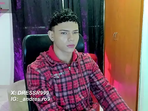 secret justin7 online show from December 3, 2025, 12:14 pm