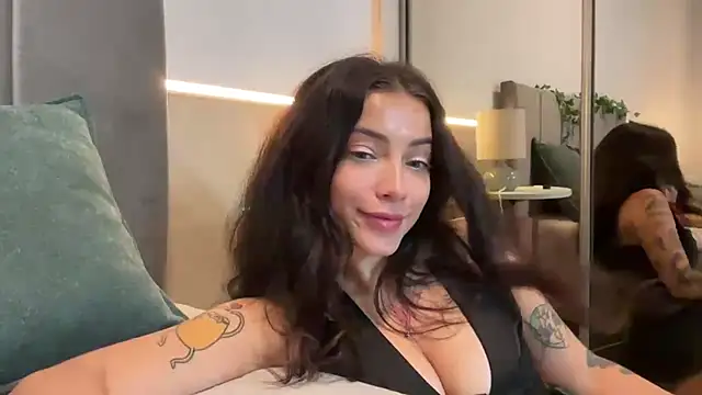 Snapshot of LianixLoverx chatting on July 15, 2026, 8:36 pm LianixLoverx online show from July 15, 2026, 8:36 pm