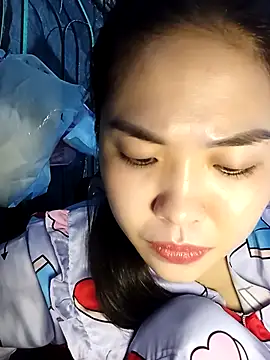 Lin-kute98 online show from April 18, 2026, 10:43 pm