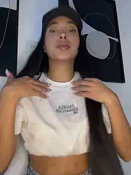 KarolRojas 22 online show from April 29, 2026, 6:28 am