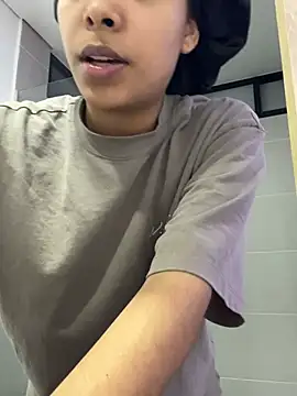 KarolRojas 22 online show from May 2, 2026, 2:27 am