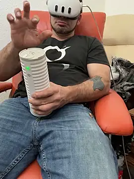 2addictivelyhorny online show from February 20, 2026, 6:59 am