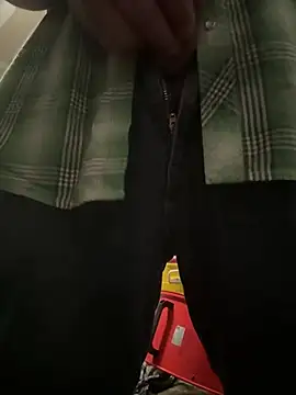 2addictivelyhorny online show from April 19, 2026, 7:40 am