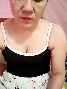 Lily-ross22 online show from July 19, 2026, 7:17 pm