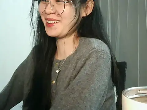 Snapshot of Nunaa18 chatting on February 8, 2026, 12:52 pm Nunaa18 online show from February 8, 2026, 12:52 pm