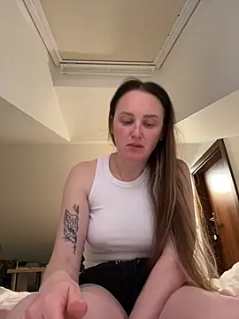 TomilaSi online show from June 9, 2026, 6:52 pm