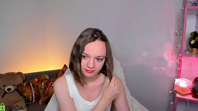 Olivia Riesz online show from December 20, 2025, 1:12 am