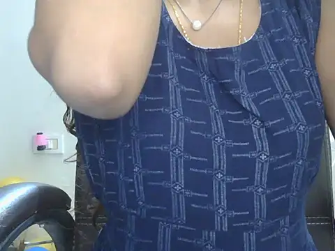 cute mahira online show from April 5, 2026, 2:36 pm