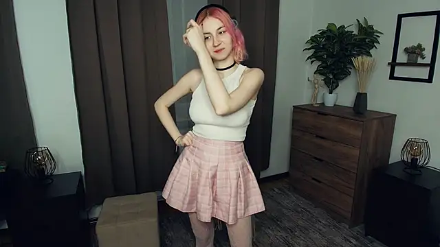 JenaePilkenton online show from December 5, 2025, 7:17 am