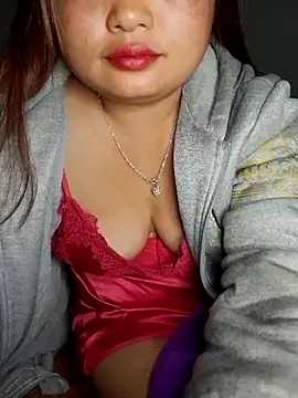 mai-mai-97 online show from March 7, 2026, 4:37 pm