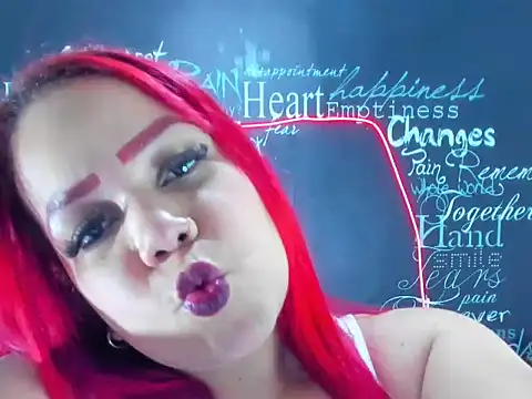 Snapshot of Sophiie_Hot chatting on December 4, 2025, 4:00 am Sophiie Hot online show from December 4, 2025, 4:00 am