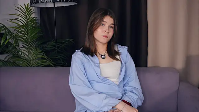 ZulaRattan online show from November 27, 2025, 5:09 am