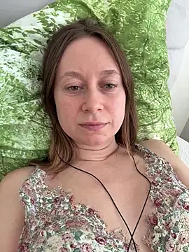 Brooke lover online show from April 20, 2026, 10:29 am