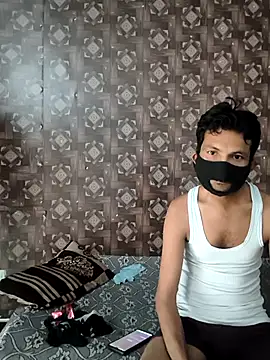 Sexy komal02 online show from April 18, 2026, 8:40 am