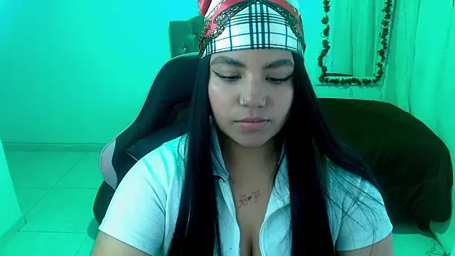 valentina1609 online show from November 28, 2025, 1:25 pm