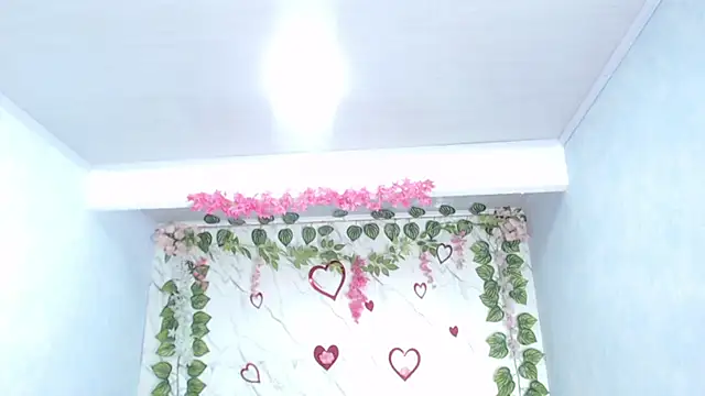 angelamanjarrezcm online show from December 20, 2025, 3:35 am