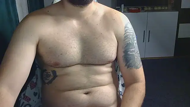 Snapshot of theh0tdick chatting on July 3, 2026, 9:32 pm theh0tdick online show from July 3, 2026, 9:32 pm
