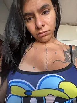 Snapshot of SaraAndrade_ chatting on March 7, 2026, 12:46 pm SaraAndrade online show from March 7, 2026, 12:46 pm