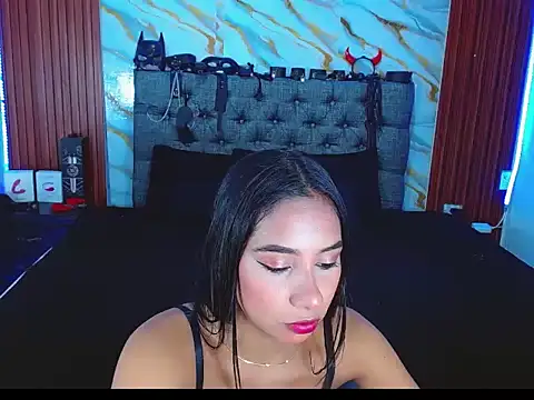 Meryandcris online show from November 27, 2025, 3:03 pm