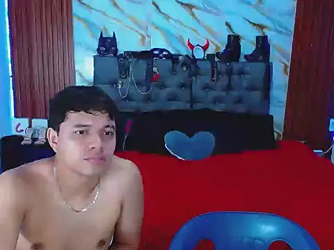 Meryandcris online show from December 16, 2025, 6:29 am