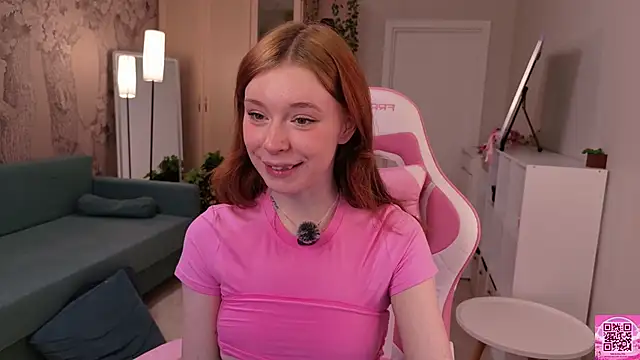 eva aria online show from April 21, 2026, 1:42 am