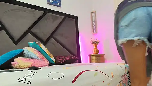 TashaNaughty4u online show from November 29, 2025, 12:08 pm