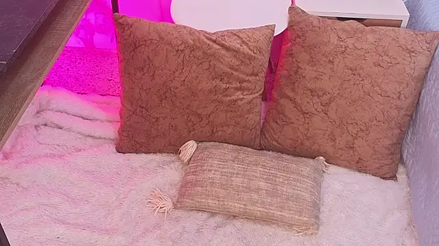 Kattie sweet1 online show from February 17, 2026, 1:07 pm