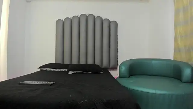 Megan foro online show from December 4, 2025, 5:28 am