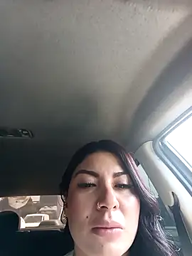   Aysha online show from December 1, 2025, 4:01 pm