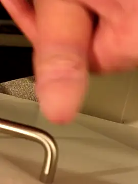 poeperke2830 online show from February 24, 2026, 1:14 am