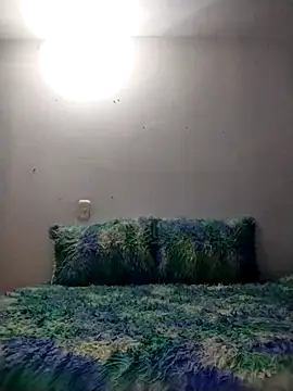 NiinaHans online show from November 26, 2025, 11:11 am