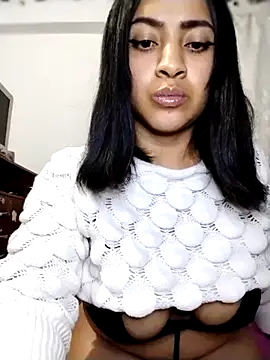 NiinaHans online show from December 3, 2025, 6:32 am