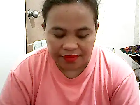 cutechubby online show from April 21, 2026, 11:29 pm