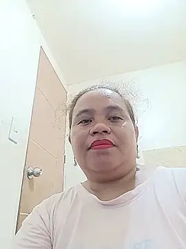 cutechubby online show from May 30, 2026, 11:40 am