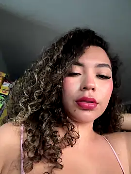 VictoriaaRose online show from November 30, 2025, 10:36 pm