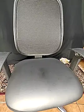 Curvy Pooja online show from April 16, 2026, 9:39 pm