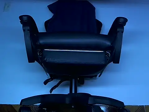 Alphacashmaster777 online show from April 13, 2026, 7:19 pm