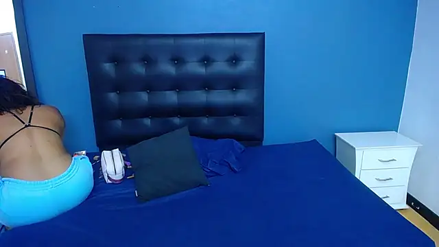 naughty bigass 18 online show from December 3, 2025, 3:25 am