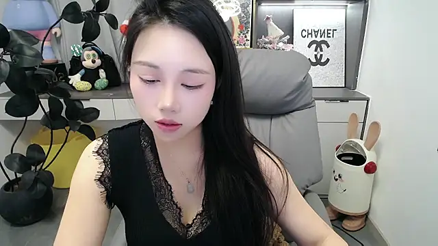 SUSU998 online show from November 27, 2025, 8:16 am