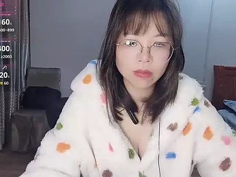 Mannie-170 online show from December 5, 2025, 5:49 am