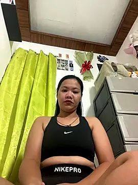 Snapshot of urasian_cha chatting on December 1, 2025, 6:35 pm urasian cha online show from December 1, 2025, 6:35 pm