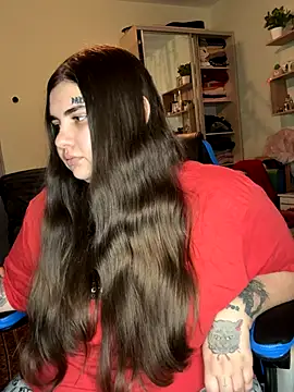 MariasV online show from December 2, 2025, 4:24 pm