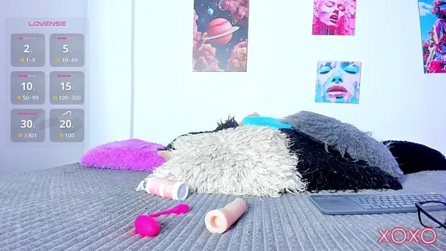 camila hott69  online show from March 4, 2026, 3:12 am