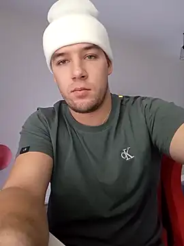 IPrince7 online show from November 30, 2025, 6:01 pm